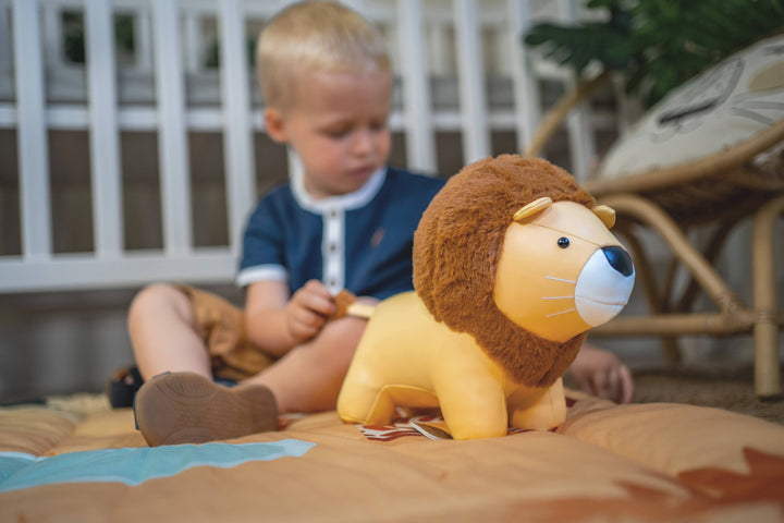 Fur Musical Friends - Lion