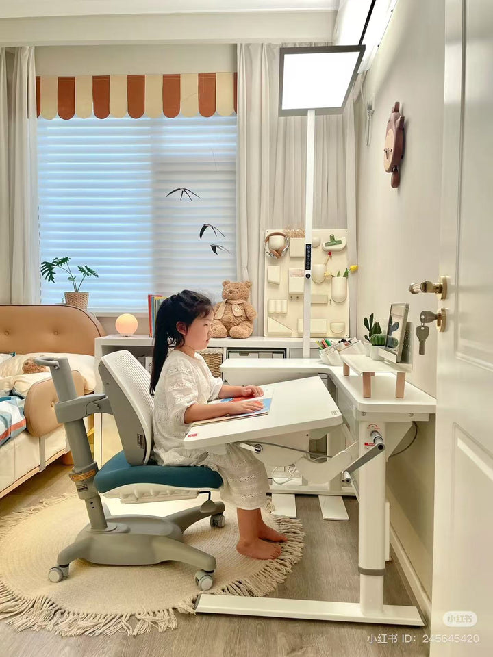 Apollo Max Spectrum Floor Lamp