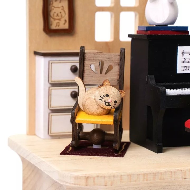 Cat Play Piano Music Box