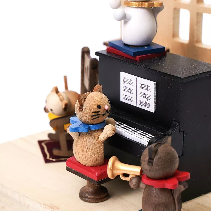 Cat Play Piano Music Box
