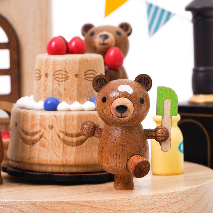 Bear & Strawberry Cake Music Box
