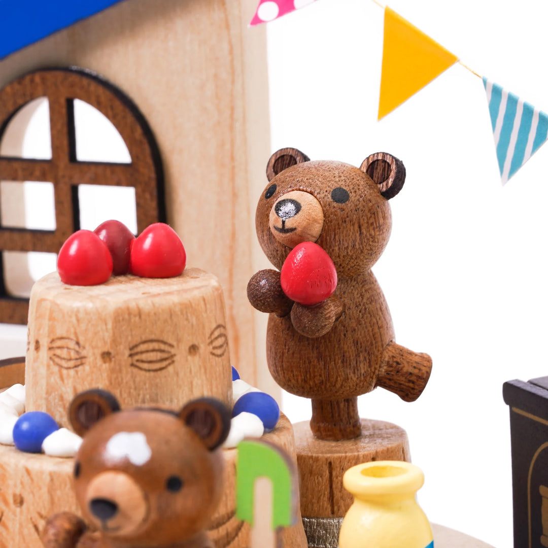 Bear & Strawberry Cake Music Box