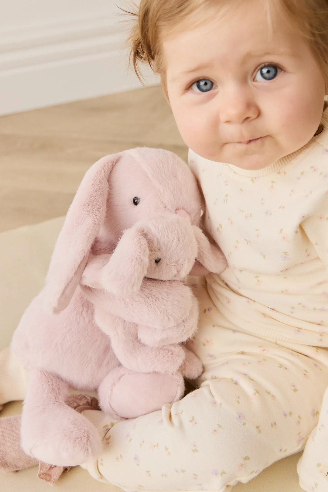 Plush - Frankie the Hugging Bunny - Blossom - Snuggle Bunnie