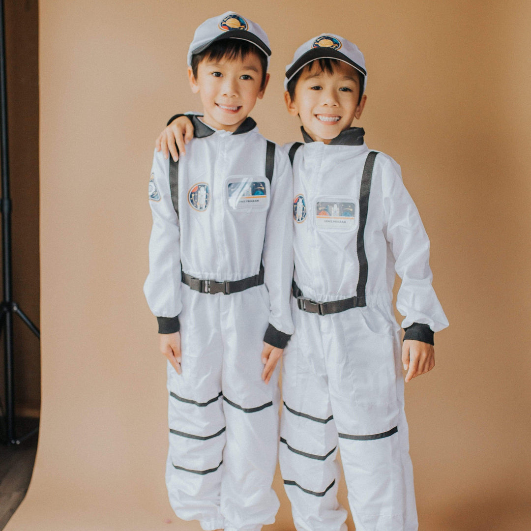 Astronaut Set with Jumpsuit, Hat & ID Badge (5-6Y)