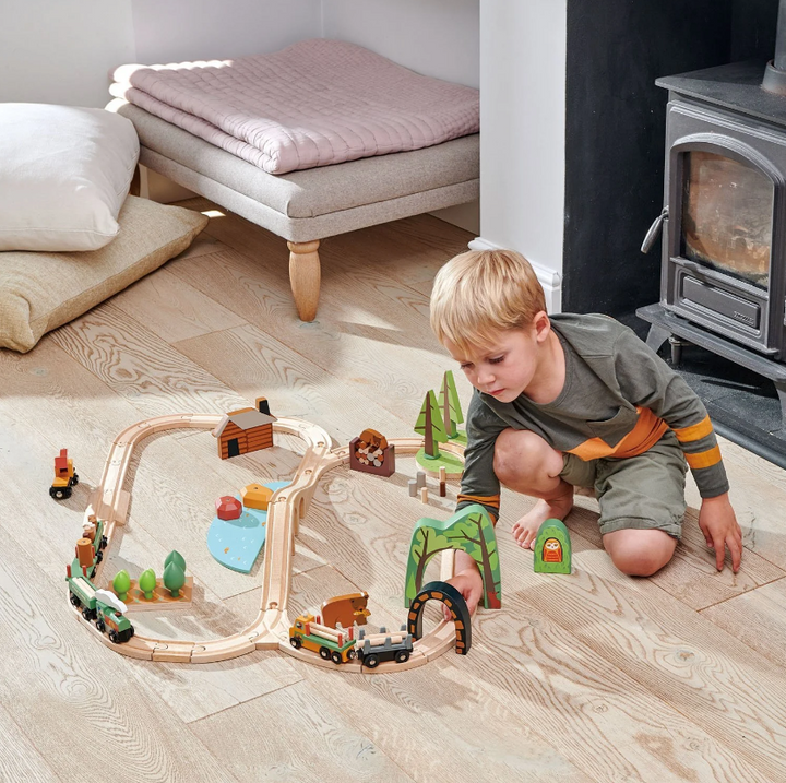 Wild Pines Train Set