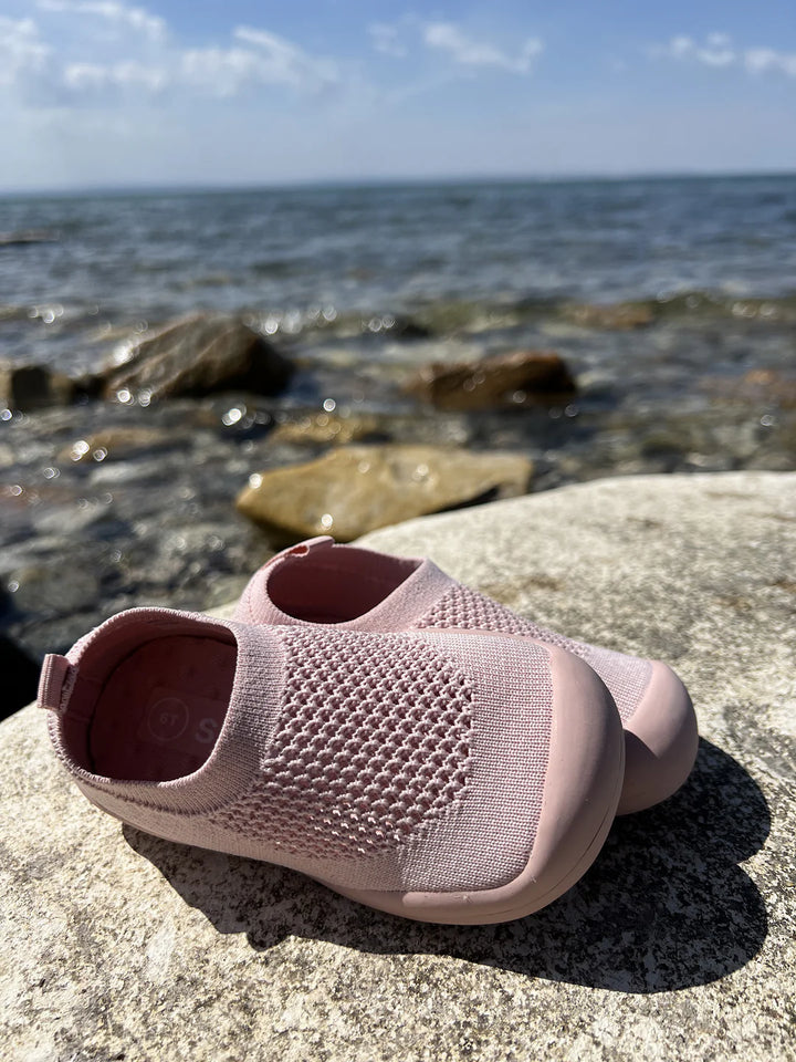 Roamer Knit Water Shoe for Babies and Toddlers - Pink
